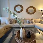Lägenhet Impeccable Large With Immense Terrace And Private Garden Overlooking The Mountain, Featuring 2 Bedrooms And Sleeping Up To 4 Guests Located 100 Meters From Plaza Maestranza Marbella