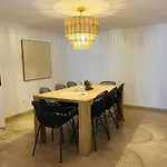 Impeccable Large With Immense Terrace And Private Garden Overlooking The Mountain, Featuring 2 Bedrooms And Sleeping Up To 4 Guests Located 100 Meters From Plaza Maestranza Lägenhet Marbella
