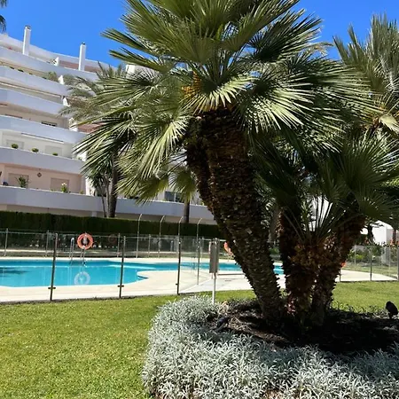 Impeccable Large With Immense Terrace And Private Garden Overlooking The Mountain, Featuring 2 Bedrooms And Sleeping Up To 4 Guests Located 100 Meters From Plaza Maestranza شقة ماربيا
