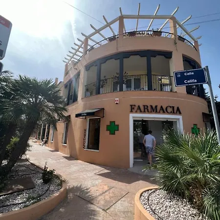 Appartement Impeccable Large With Immense Terrace And Private Garden Overlooking The Mountain, Featuring 2 Bedrooms And Sleeping Up To 4 Guests Located 100 Meters From Plaza Maestranza *