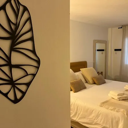 Impeccable Large With Immense Terrace And Private Garden Overlooking The Mountain, Featuring 2 Bedrooms And Sleeping Up To 4 Guests Located 100 Meters From Plaza Maestranza