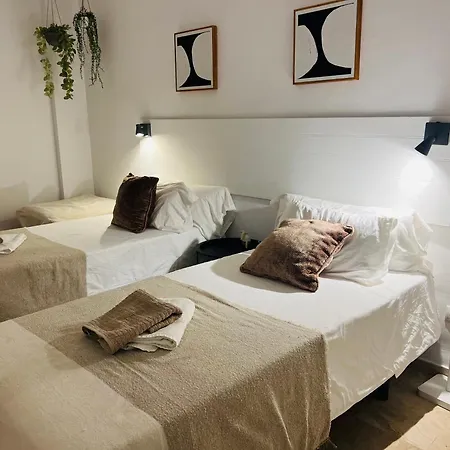 Appartement Impeccable Large With Immense Terrace And Private Garden Overlooking The Mountain, Featuring 2 Bedrooms And Sleeping Up To 4 Guests Located 100 Meters From Plaza Maestranza Marbella