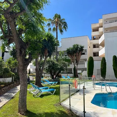 Impeccable Large With Immense Terrace And Private Garden Overlooking The Mountain, Featuring 2 Bedrooms And Sleeping Up To 4 Guests Located 100 Meters From Plaza Maestranza Apartment *