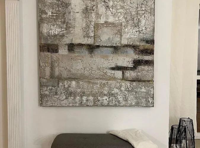 Impeccable Large With Immense Terrace And Private Garden Overlooking The Mountain, Featuring 2 Bedrooms And Sleeping Up To 4 Guests Located 100 Meters From Plaza Maestranza Διαμέρισμα Μαρμπέλλα