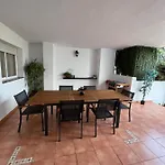 Impeccable Large With Immense Terrace And Private Garden Overlooking The Mountain, Featuring 2 Bedrooms And Sleeping Up To 4 Guests Located 100 Meters From Plaza Maestranza דירה מארבלה