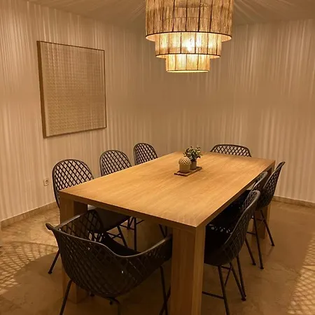 Impeccable Large With Immense Terrace And Private Garden Overlooking The Mountain, Featuring 2 Bedrooms And Sleeping Up To 4 Guests Located 100 Meters From Plaza Maestranza Διαμέρισμα